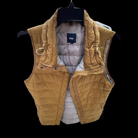 Gap Men's Medium Lightweight Pull Zip Puffers Outdoor Tan Golden Vest Jacket - Picture 2 of 5